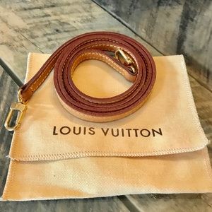 🎀Louis Vuitton Long Leather Crossbody Strap